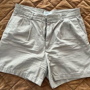 Dockers Women's Light Tan Shorts